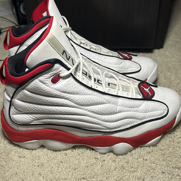 Jordan Pro Strong ‘White Gym Red’ *Good Condition * Size 11 - Picture 4 of 5